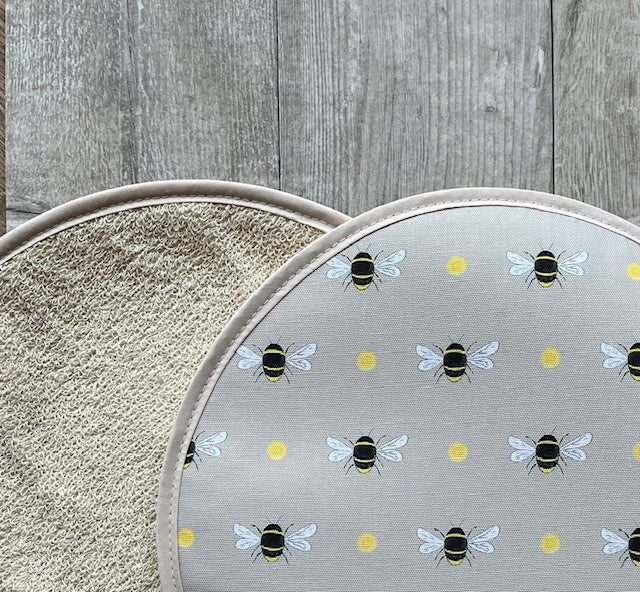 Bumble Bee Taupe AGA cover