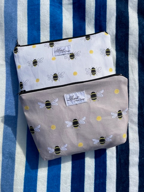 White Bumble Bee Make up bag