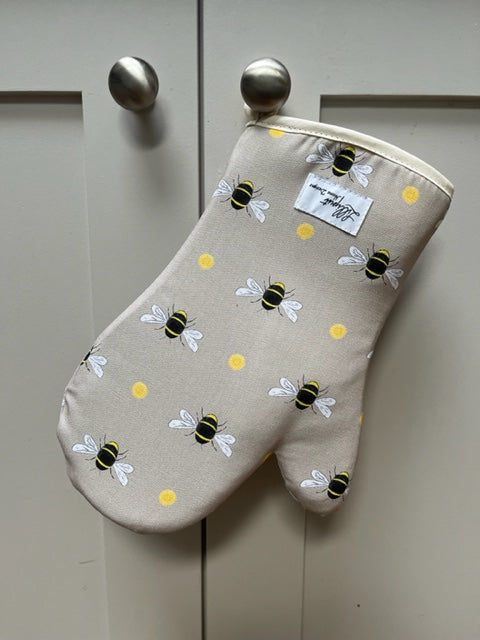 Bumble Bee Taupe Single oven mitt