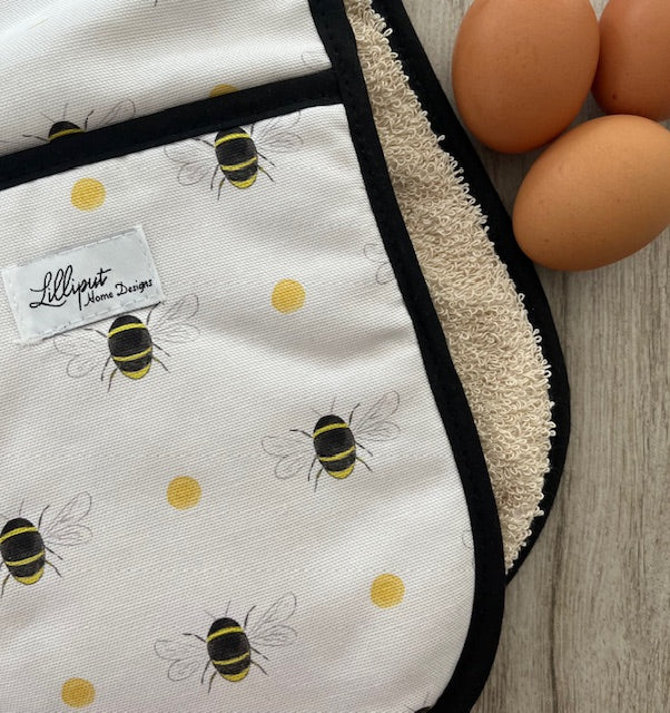 Bumble Bee Oven Glove