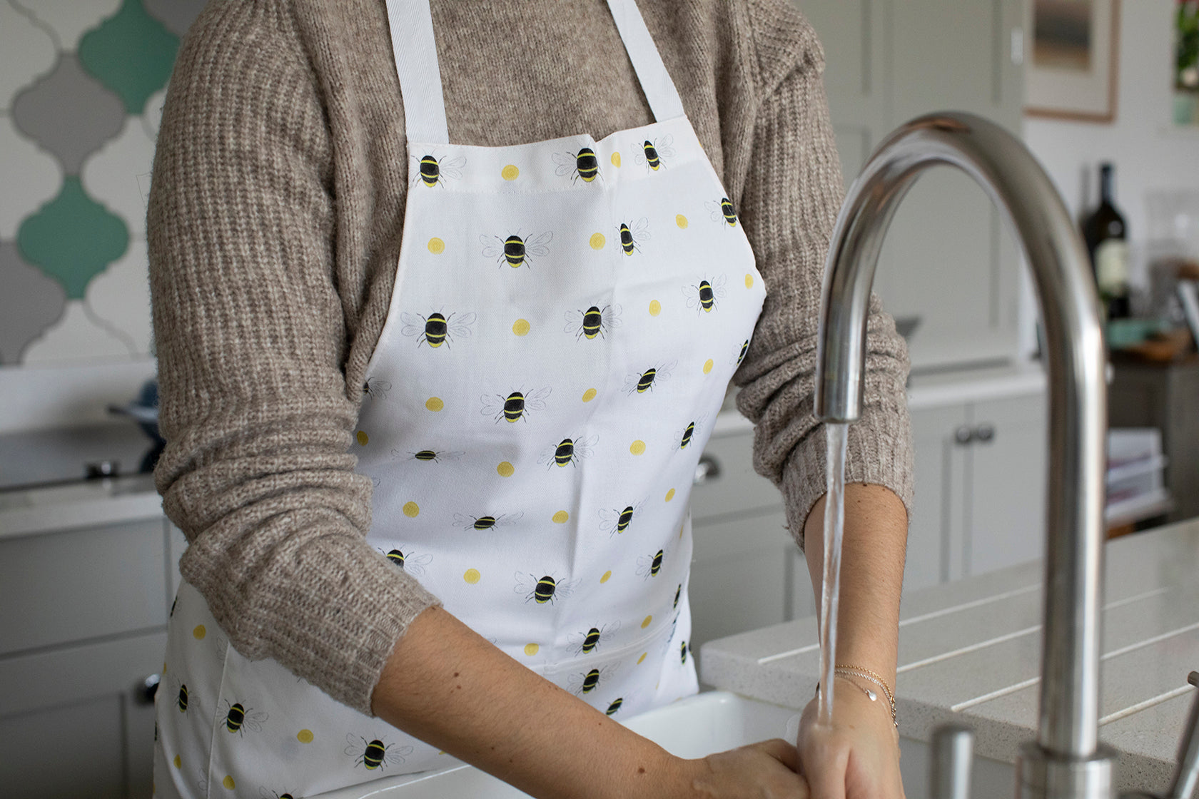 Bumble Bee adult apron for our kitchen linen homewares collection